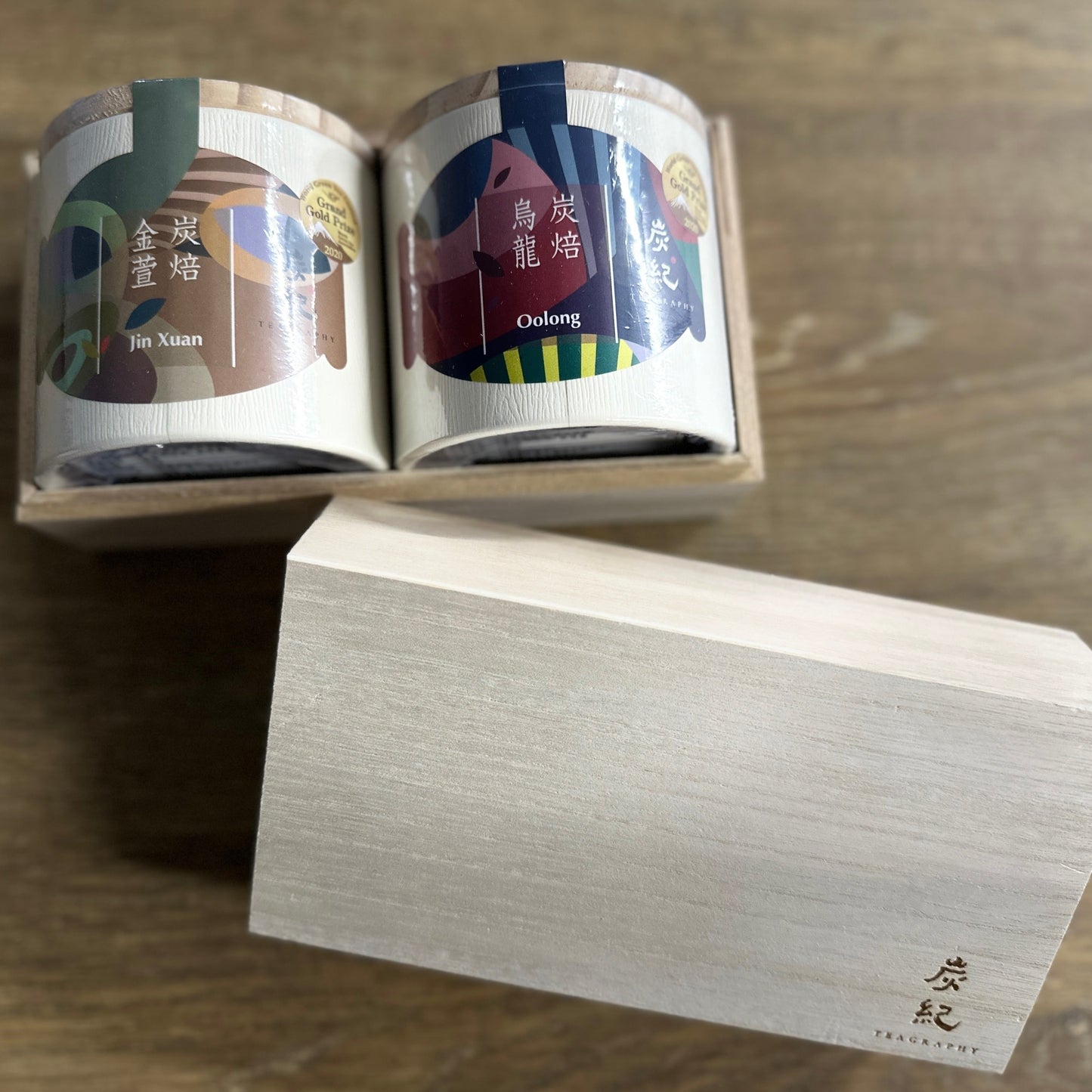 【化粧箱入り】四季シリーズ(茶葉50g缶)2種セット(金萱茶/烏龍茶)