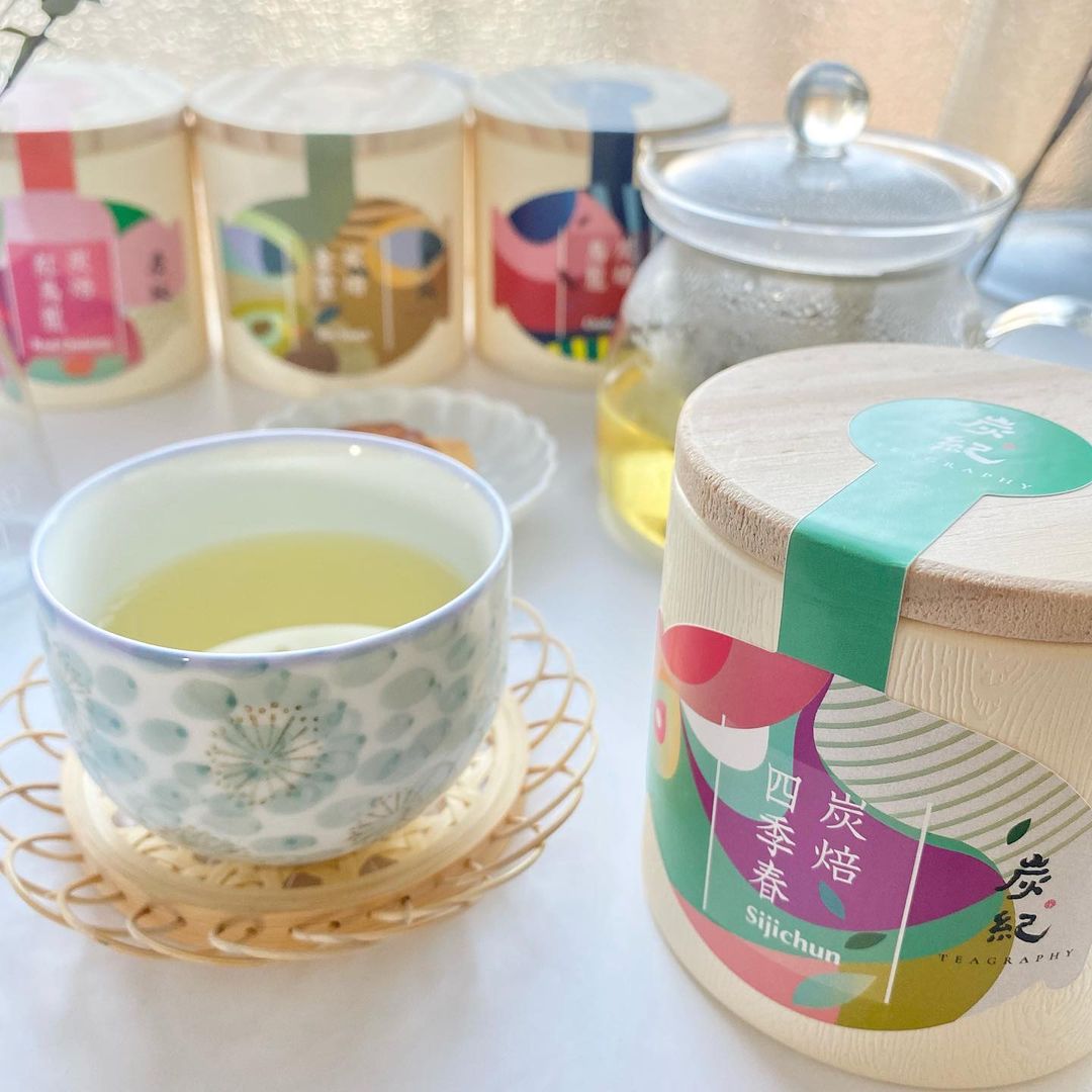 【化粧箱入り】四季シリーズ(茶葉50g缶)2種セット(四季春茶/紅烏龍茶)